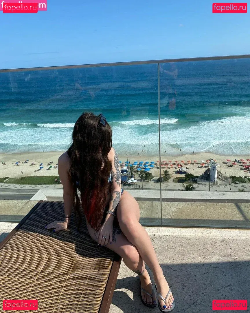 Diretora Muniz Onlyfans Photo Gallery 