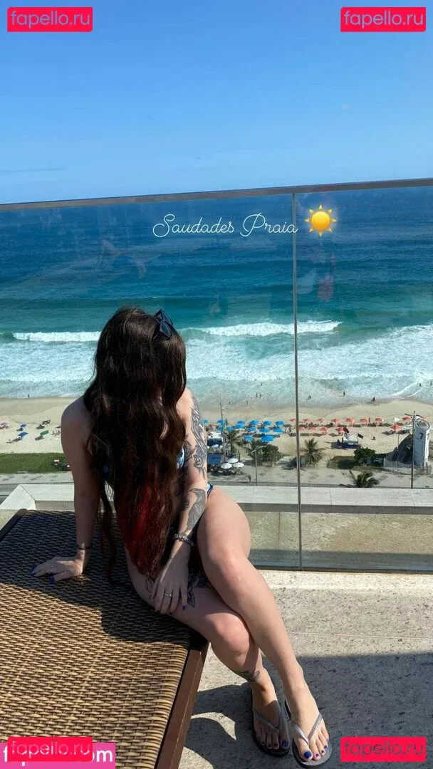 Diretora Muniz Onlyfans Photo Gallery 