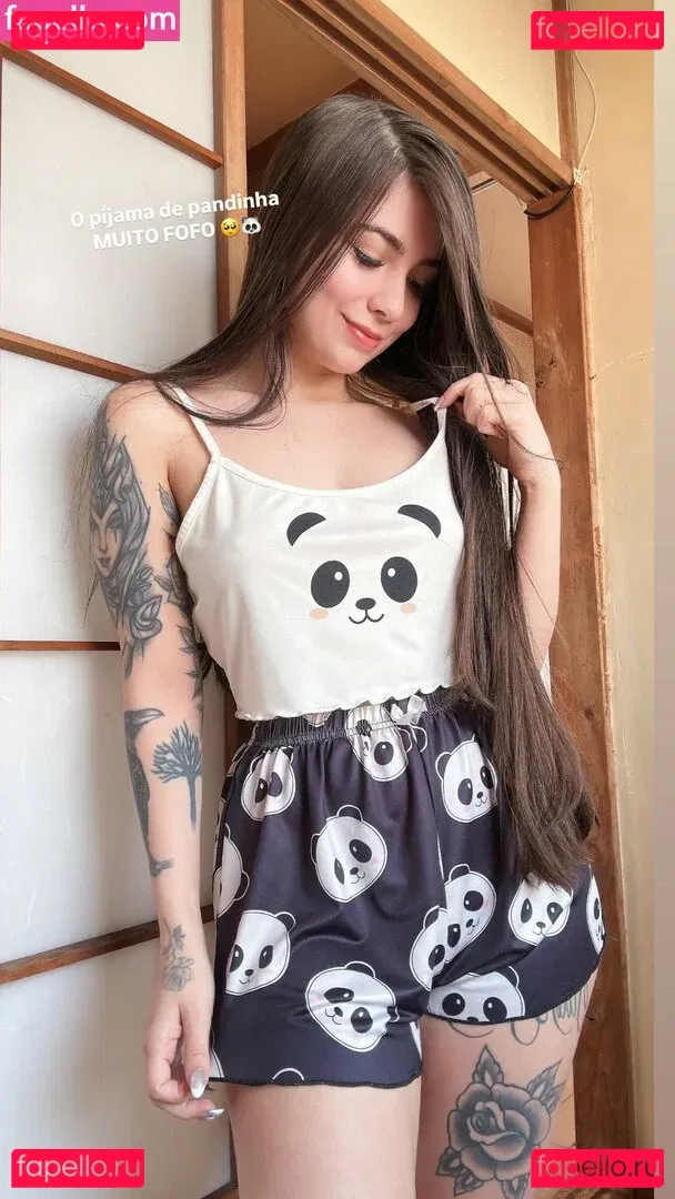 Diretora Muniz Onlyfans Photo Gallery 