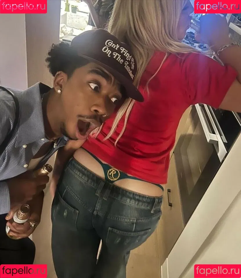 Renee Rapp Onlyfans Photo Gallery 
