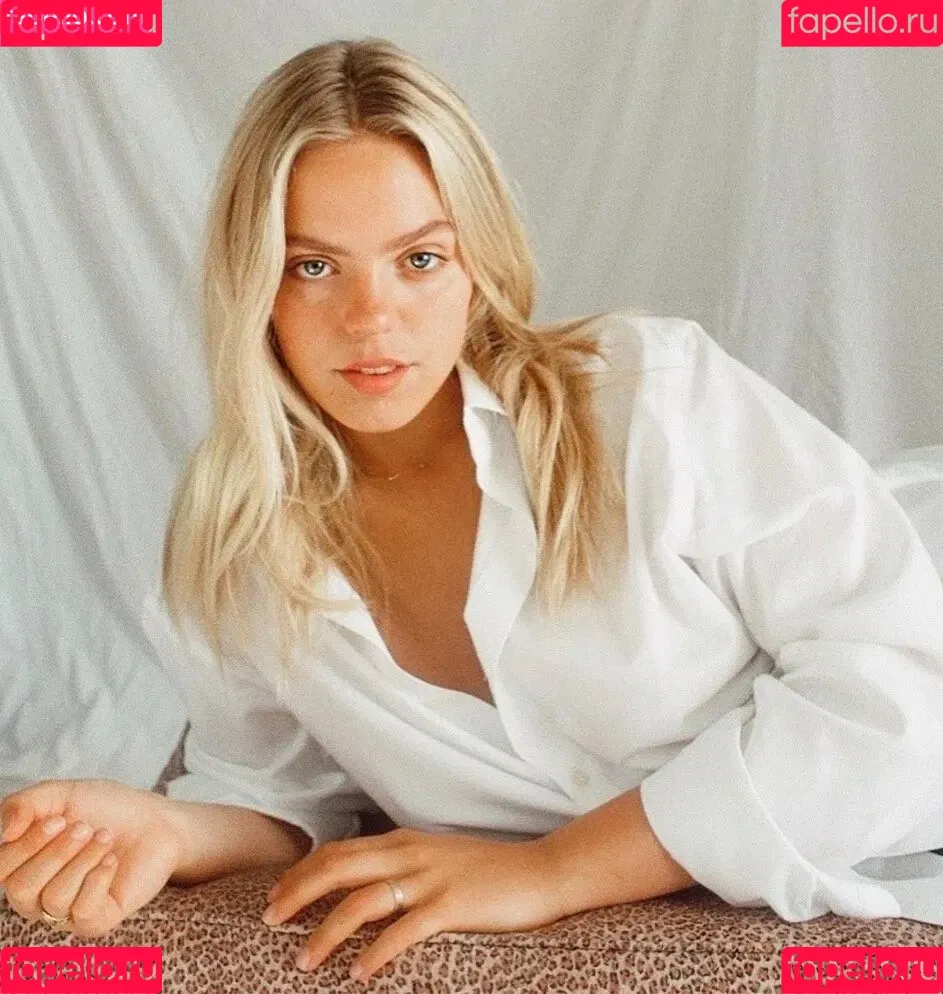 Renee Rapp Onlyfans Photo Gallery 