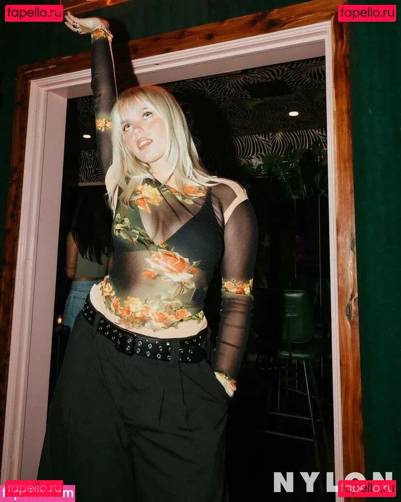 Renee Rapp Onlyfans Photo Gallery 