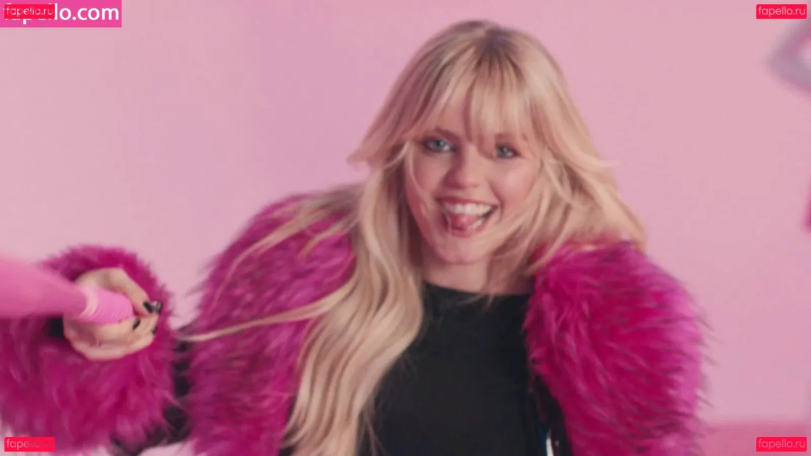 Renee Rapp Onlyfans Photo Gallery 