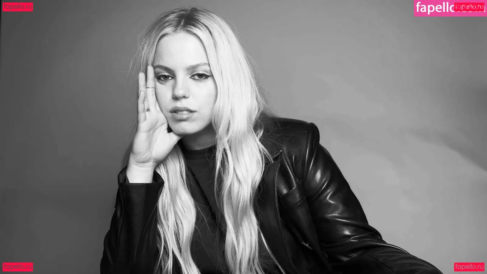 Renee Rapp Onlyfans Photo Gallery 