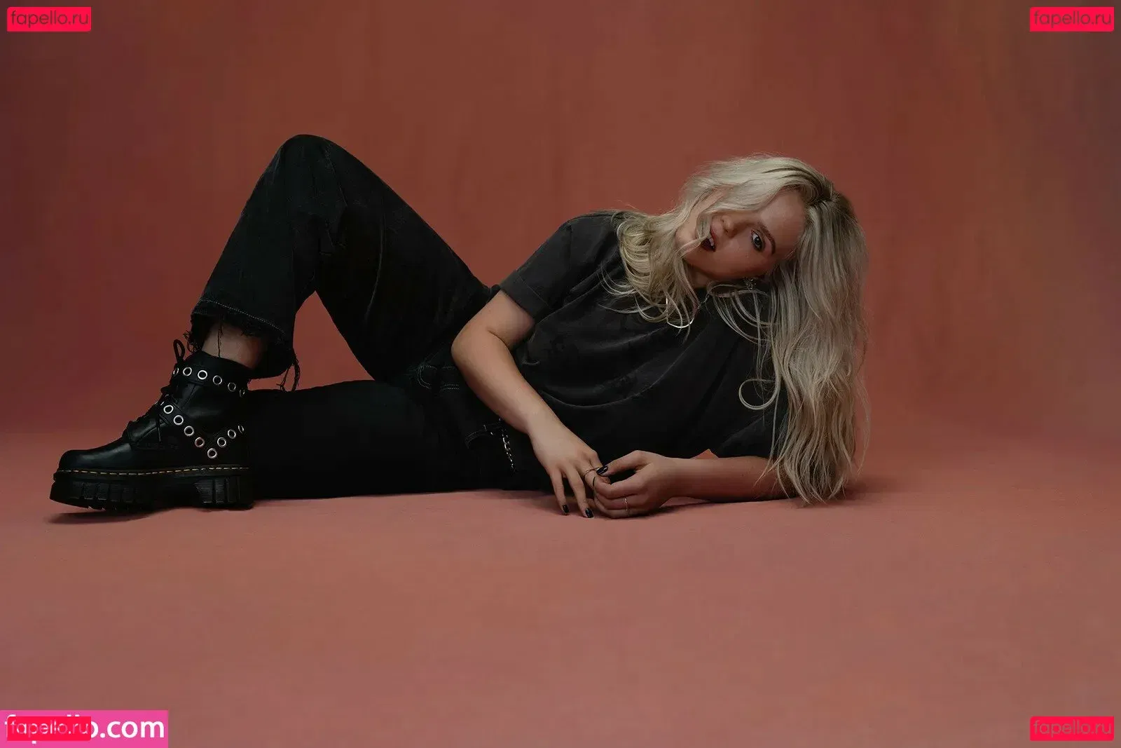 Renee Rapp Onlyfans Photo Gallery 