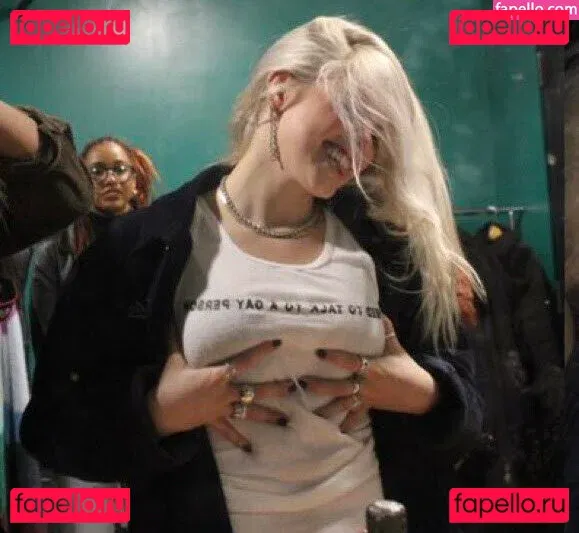 Renee Rapp Onlyfans Photo Gallery 