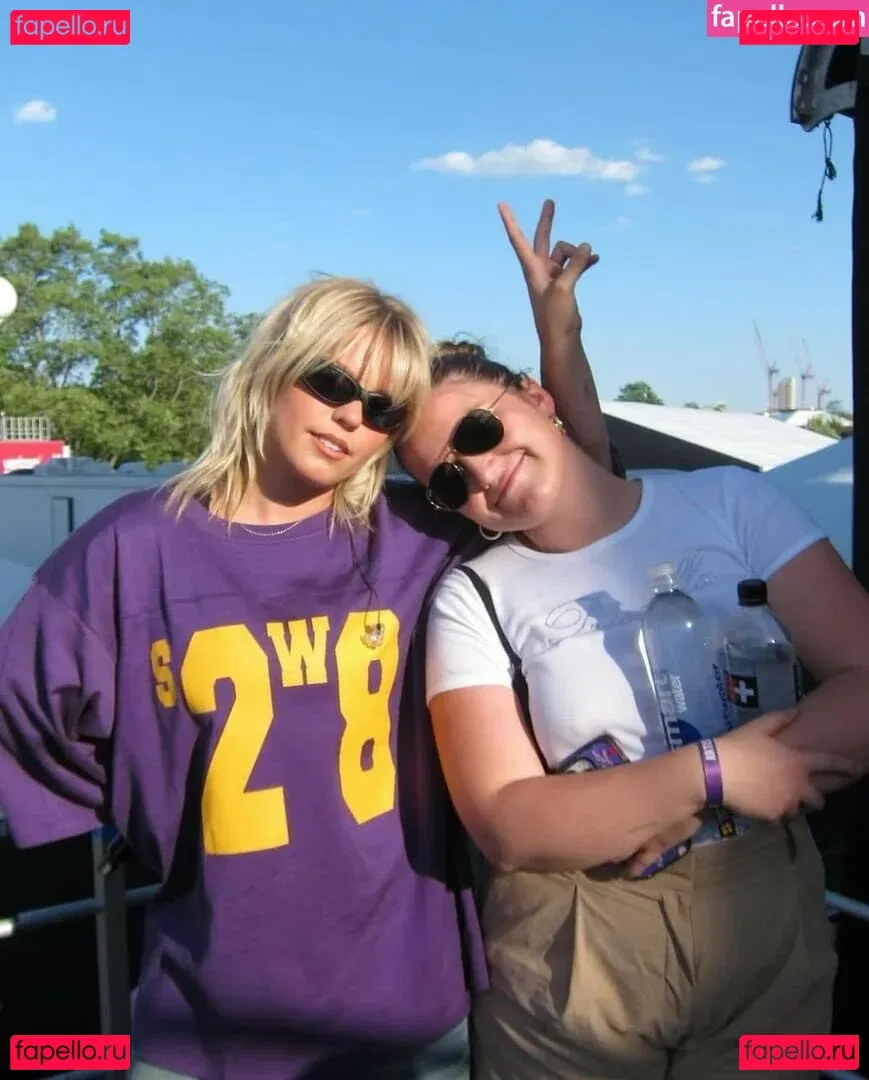 Renee Rapp Onlyfans Photo Gallery 