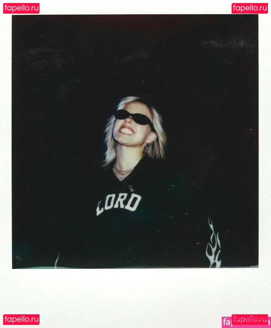 Renee Rapp Onlyfans Photo Gallery 