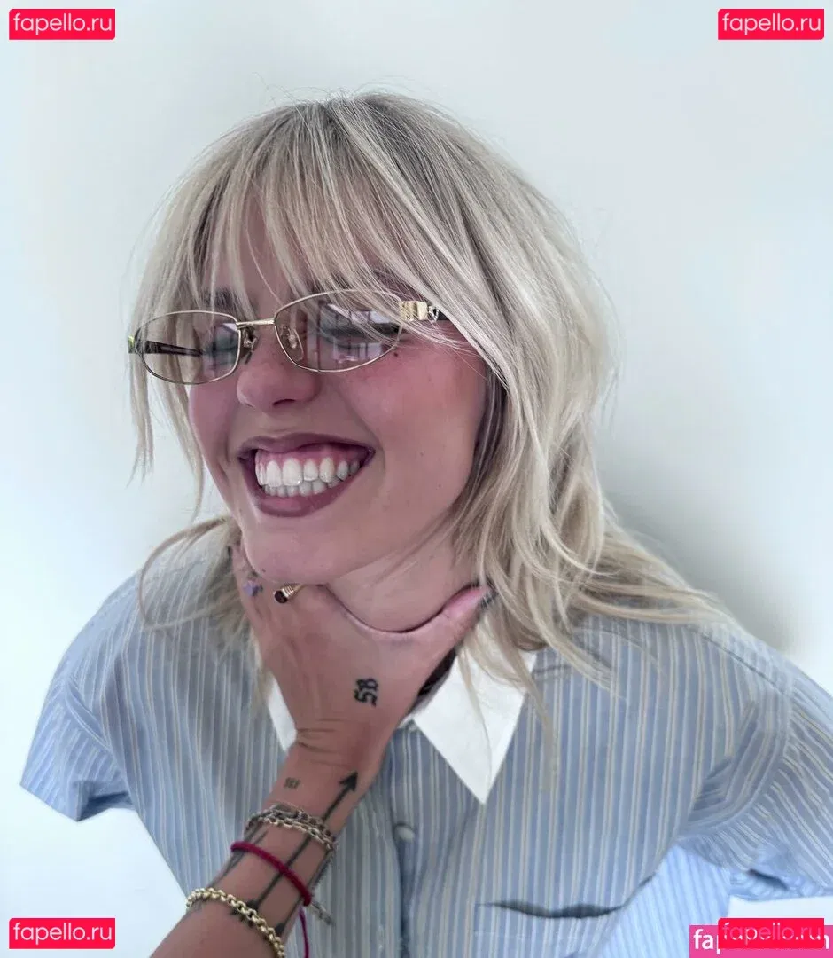 Renee Rapp Onlyfans Photo Gallery 