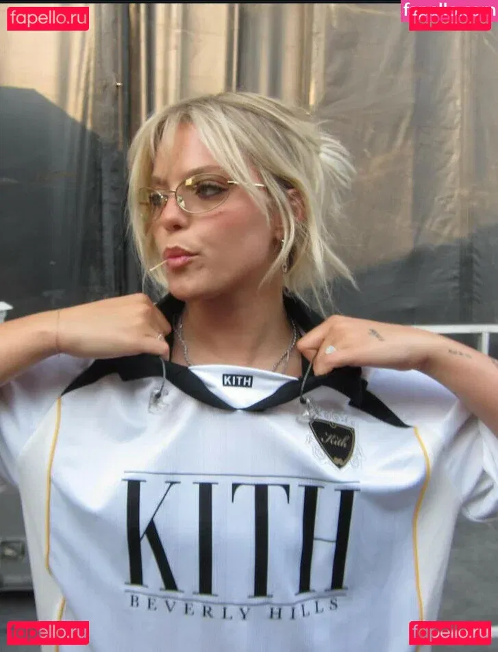 Renee Rapp Onlyfans Photo Gallery 