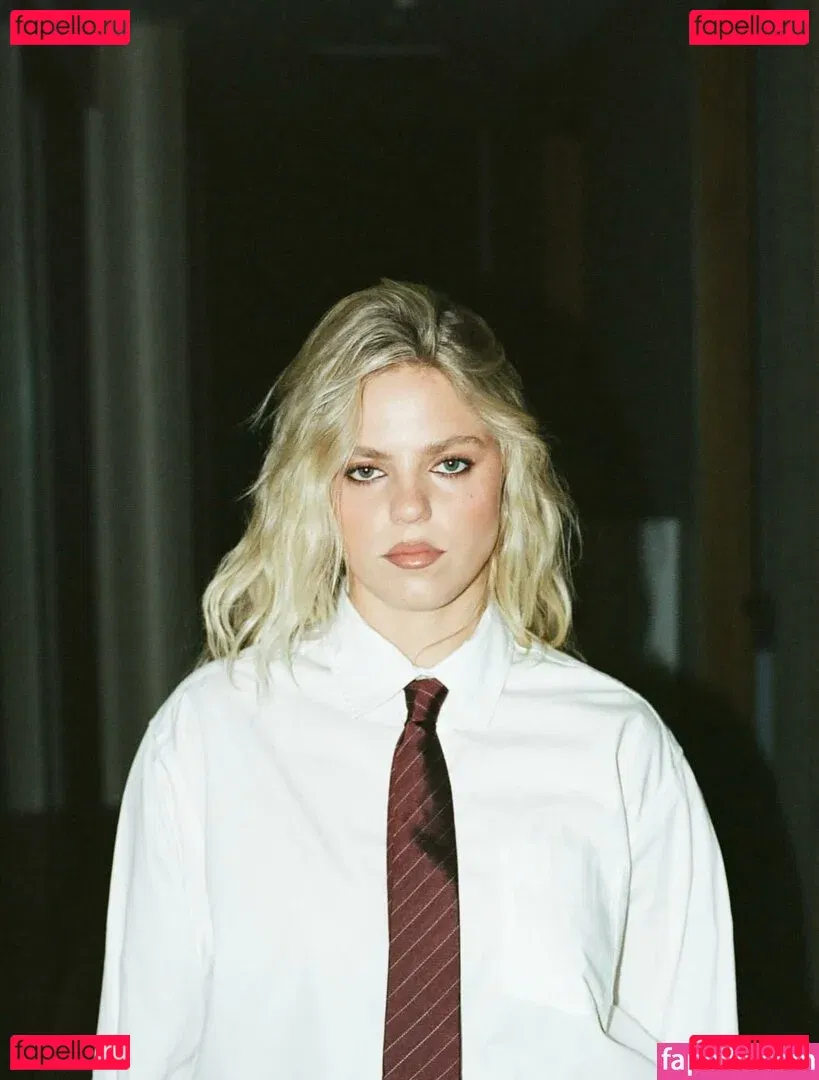 Renee Rapp Onlyfans Photo Gallery 