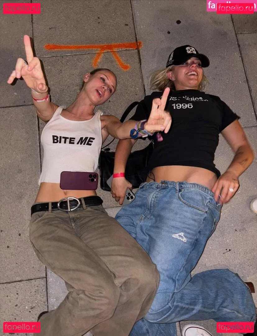 Renee Rapp Onlyfans Photo Gallery 