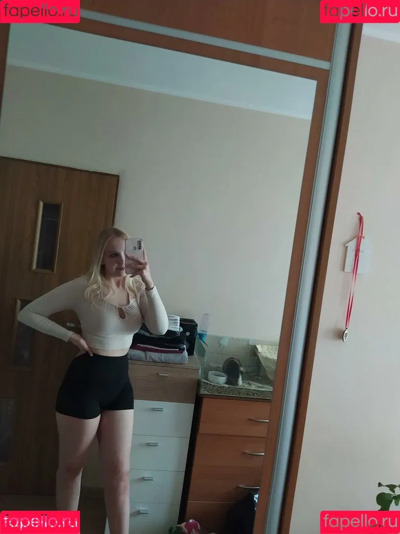 aestheticusernameuwu Onlyfans Photo Gallery 