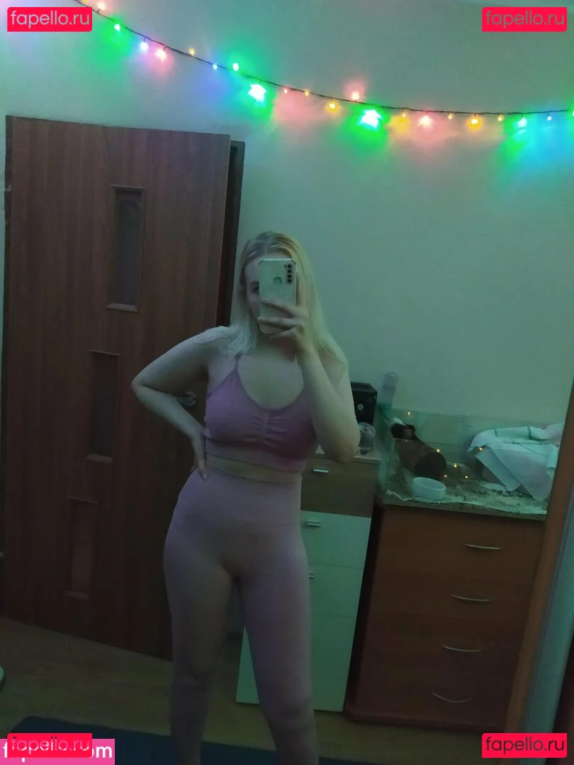 aestheticusernameuwu Onlyfans Photo Gallery 