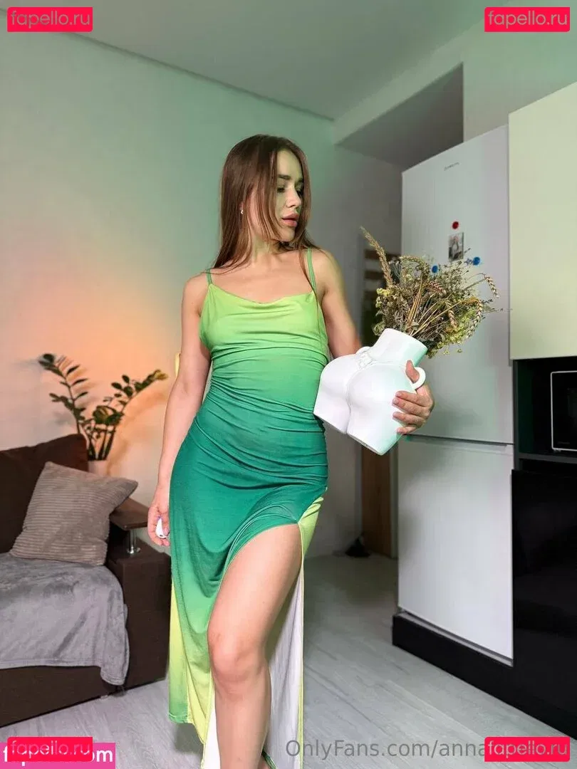 annalittlevip Onlyfans Photo Gallery 