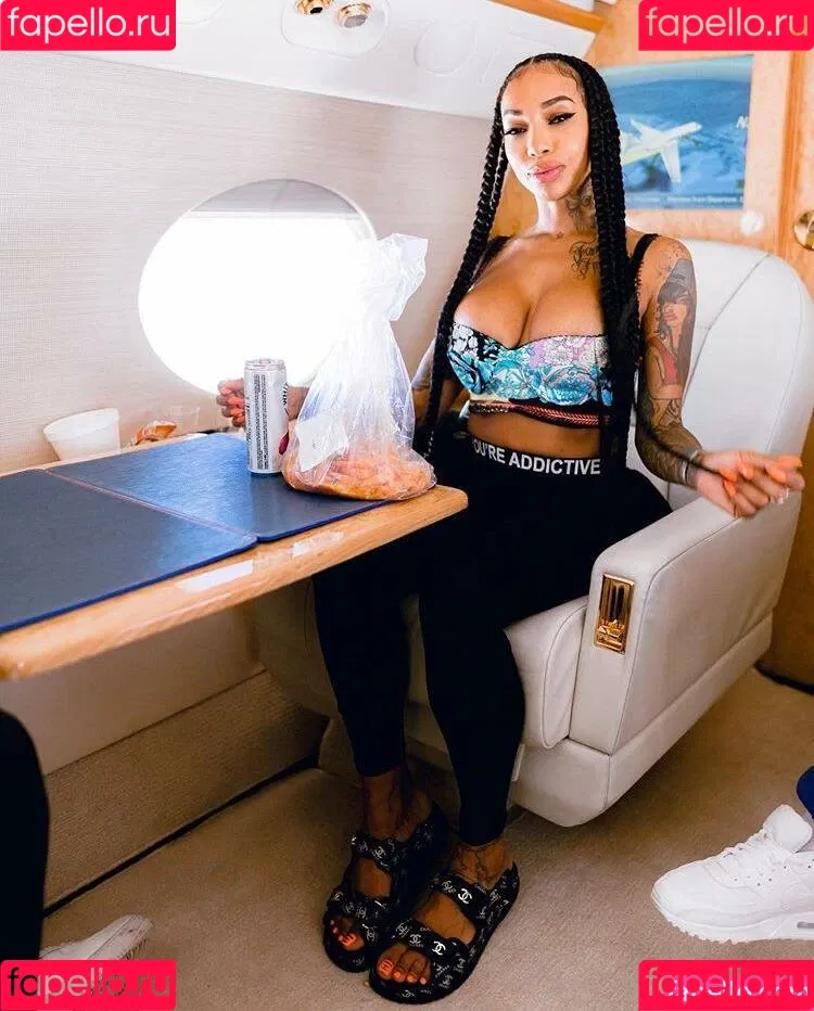 flyyytattedsky Onlyfans Photo Gallery 