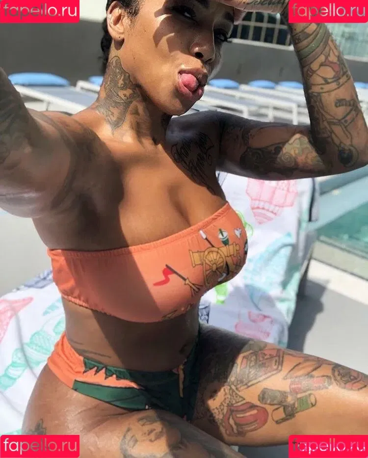 flyyytattedsky Onlyfans Photo Gallery 