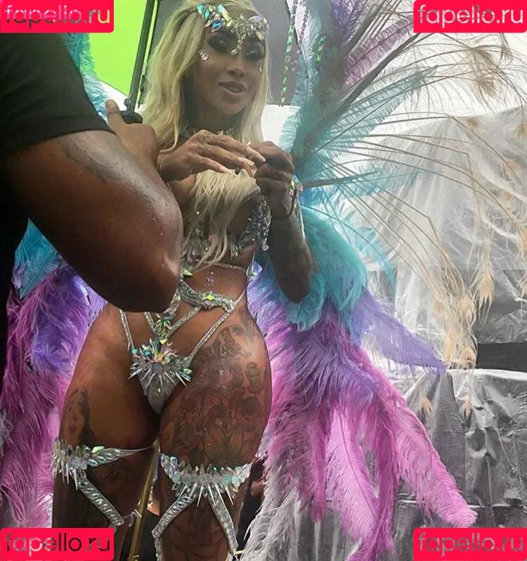 flyyytattedsky Onlyfans Photo Gallery 