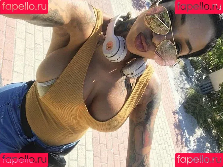 flyyytattedsky Onlyfans Photo Gallery 