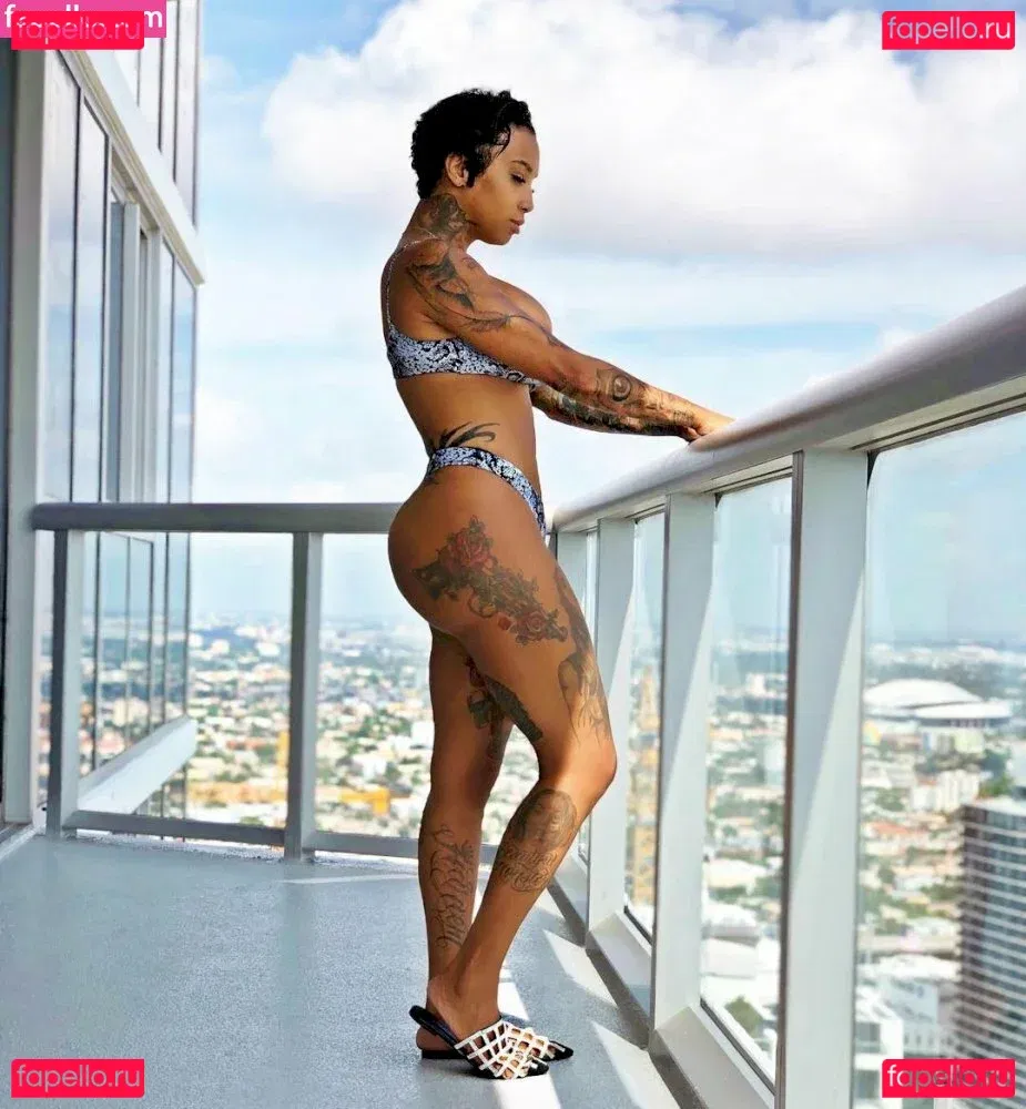 flyyytattedsky Onlyfans Photo Gallery 