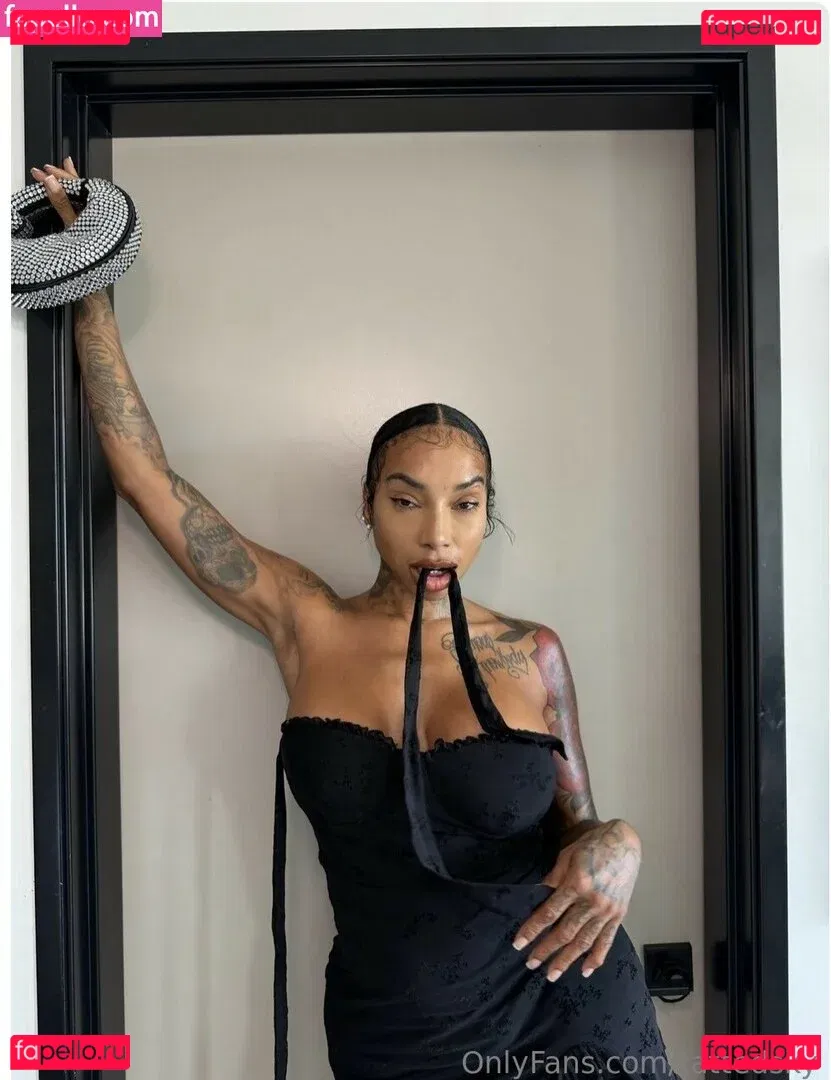 flyyytattedsky Onlyfans Photo Gallery 