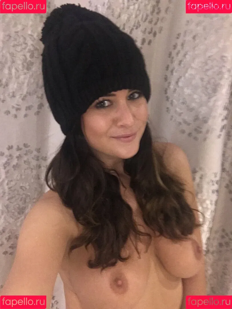 Kelly Hall Onlyfans Photo Gallery 