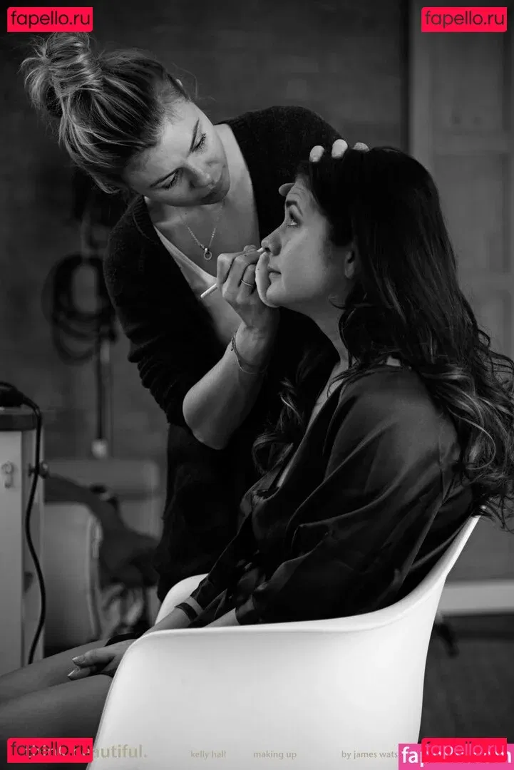 Kelly Hall Onlyfans Photo Gallery 