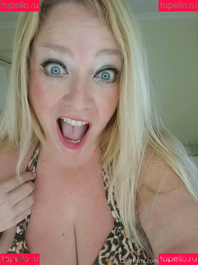bustybbwbrit Onlyfans Photo Gallery 