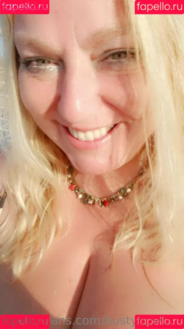 bustybbwbrit Onlyfans Photo Gallery 