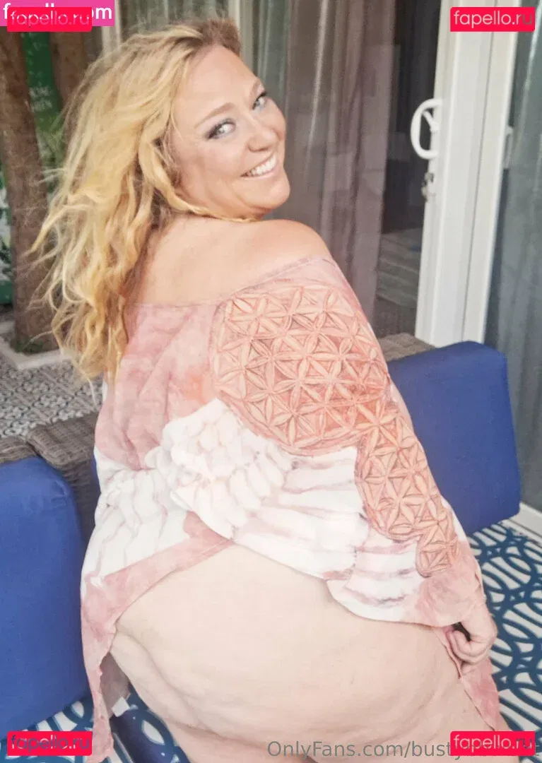 bustybbwbrit Onlyfans Photo Gallery 