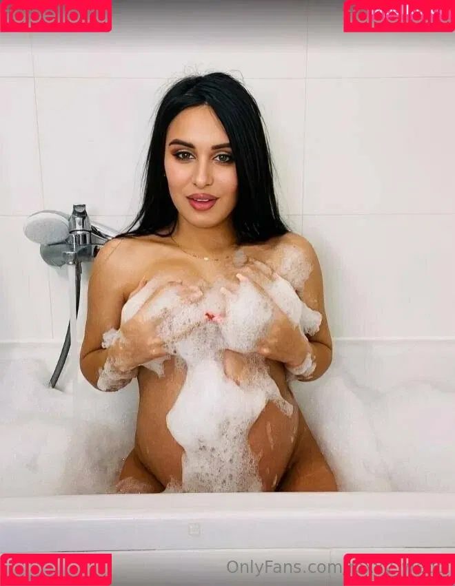 roxxy_webb Onlyfans Photo Gallery 