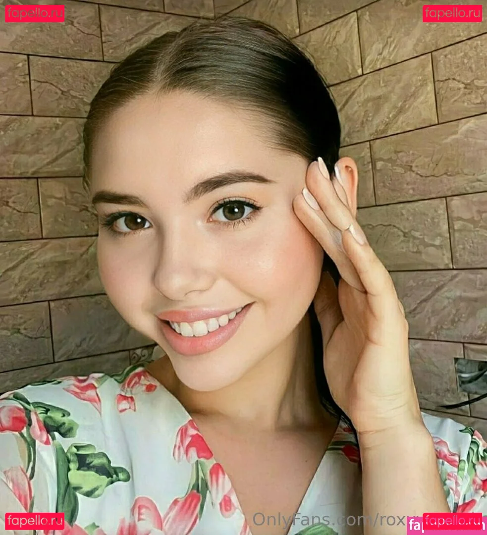 roxxy_webb Onlyfans Photo Gallery 