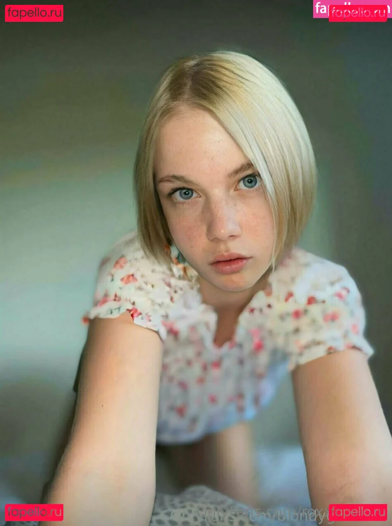 roxxy_webb Onlyfans Photo Gallery 