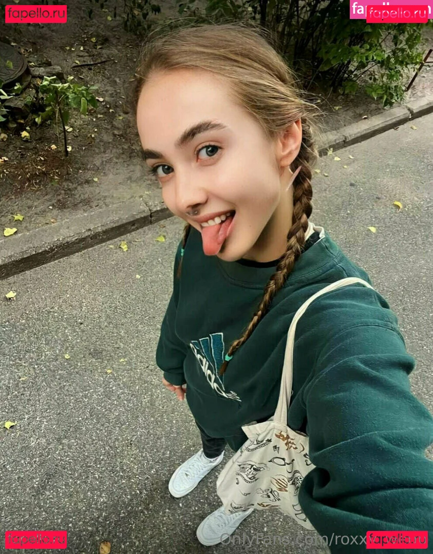 roxxy_webb Onlyfans Photo Gallery 