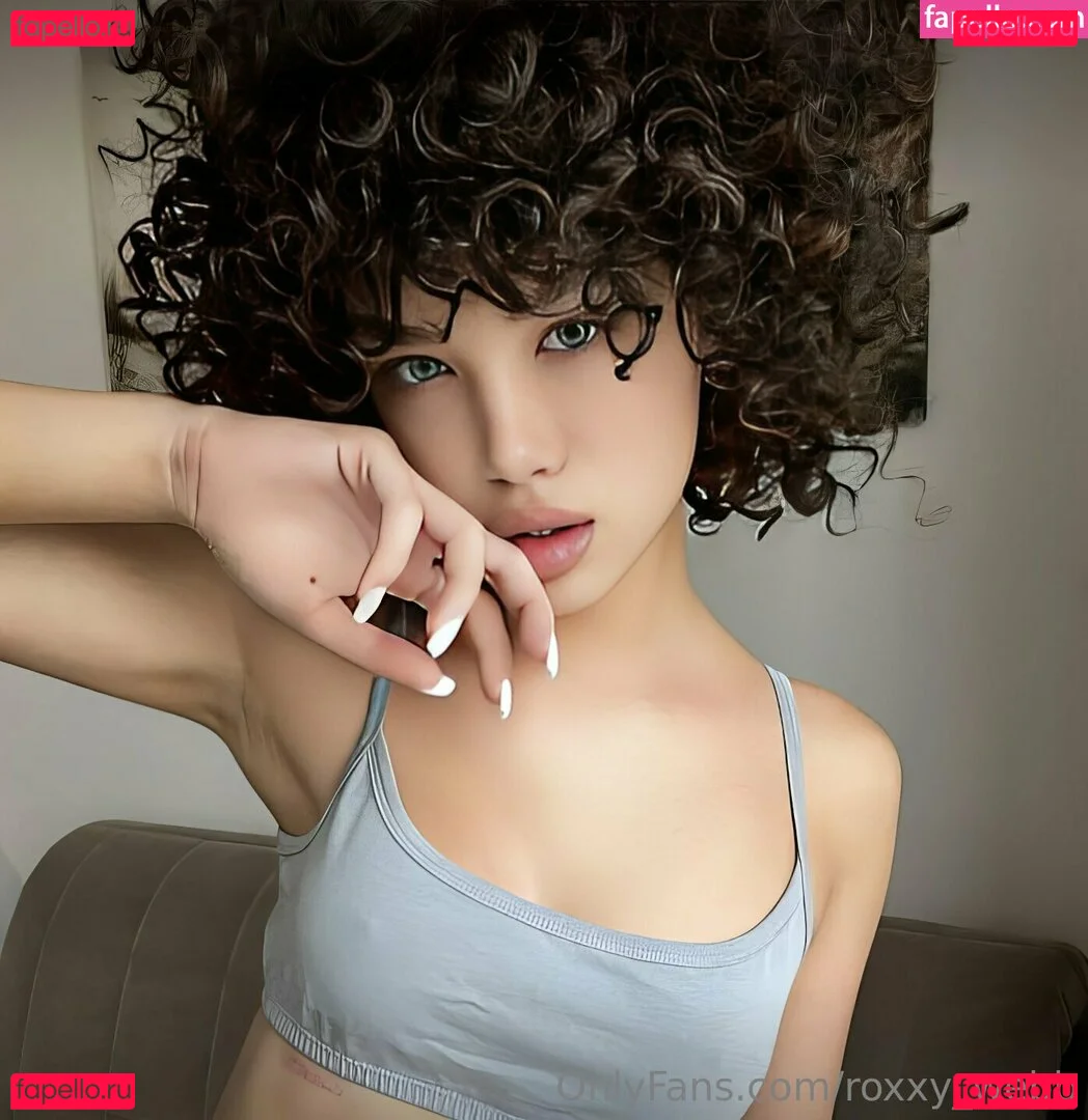 roxxy_webb Onlyfans Photo Gallery 