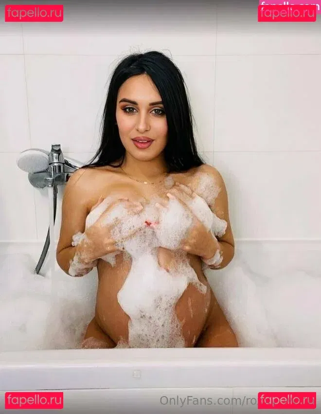 roxxy_webb Onlyfans Photo Gallery 