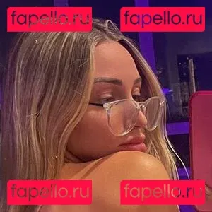 csarahhx Onlyfans Photo Gallery 