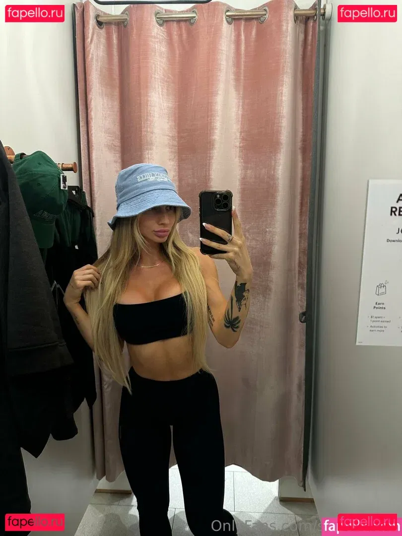 csarahhx Onlyfans Photo Gallery 