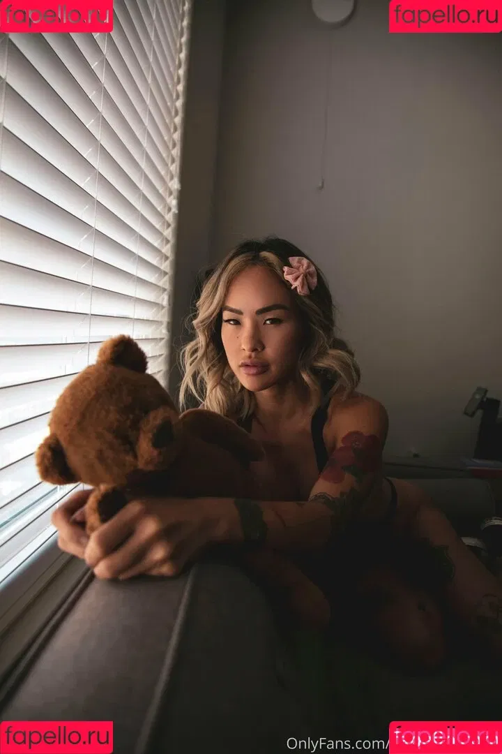 miniwithtattoos Onlyfans Photo Gallery 
