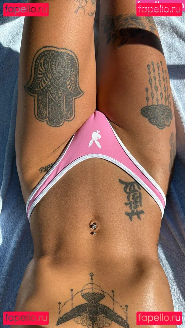 miniwithtattoos Onlyfans Photo Gallery 