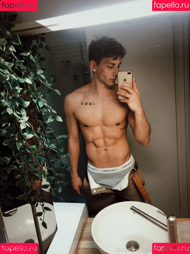 battyboyfree Onlyfans Photo Gallery 