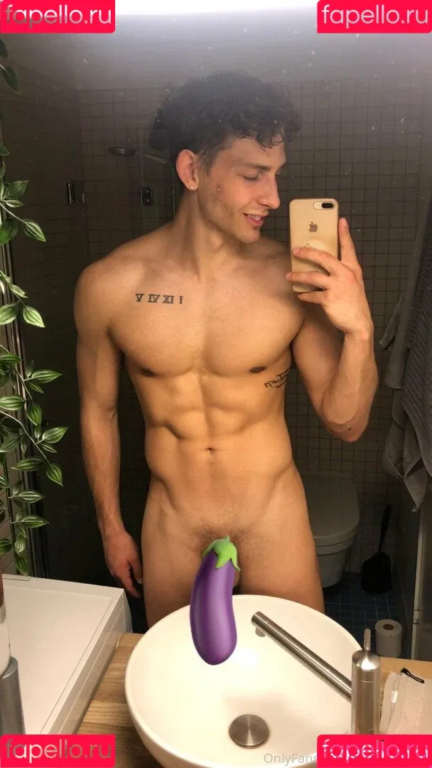 battyboyfree Onlyfans Photo Gallery 
