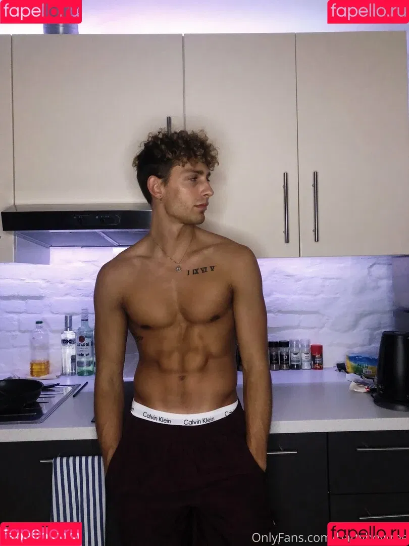 battyboyfree Onlyfans Photo Gallery 