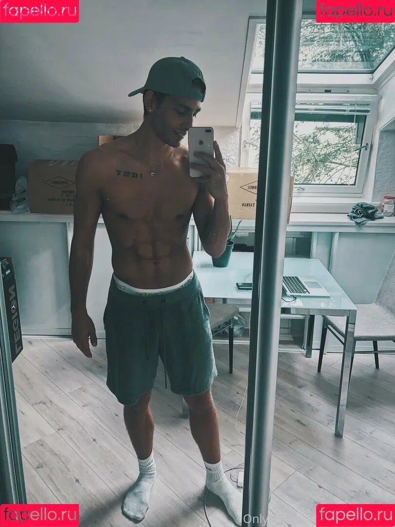 battyboyfree Onlyfans Photo Gallery 