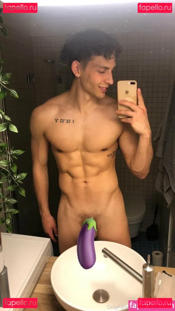 battyboyfree Onlyfans Photo Gallery 