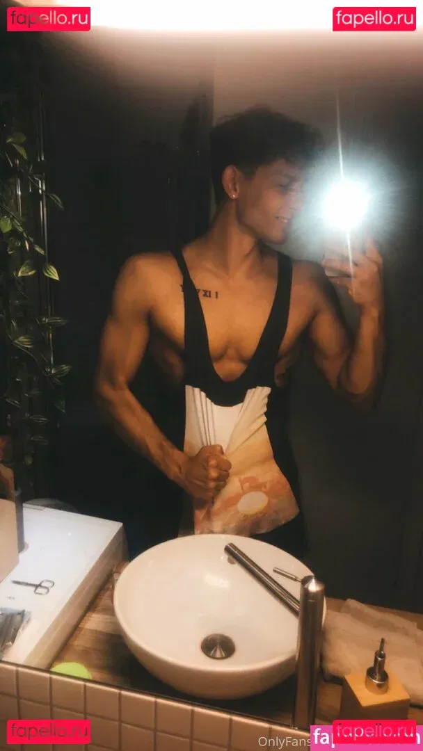 battyboyfree Onlyfans Photo Gallery 