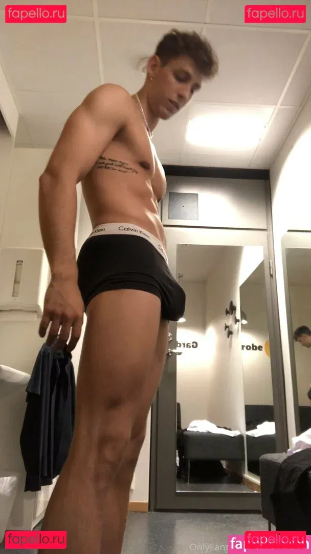 battyboyfree Onlyfans Photo Gallery 