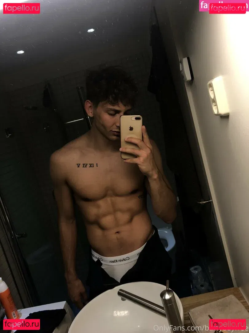 battyboyfree Onlyfans Photo Gallery 