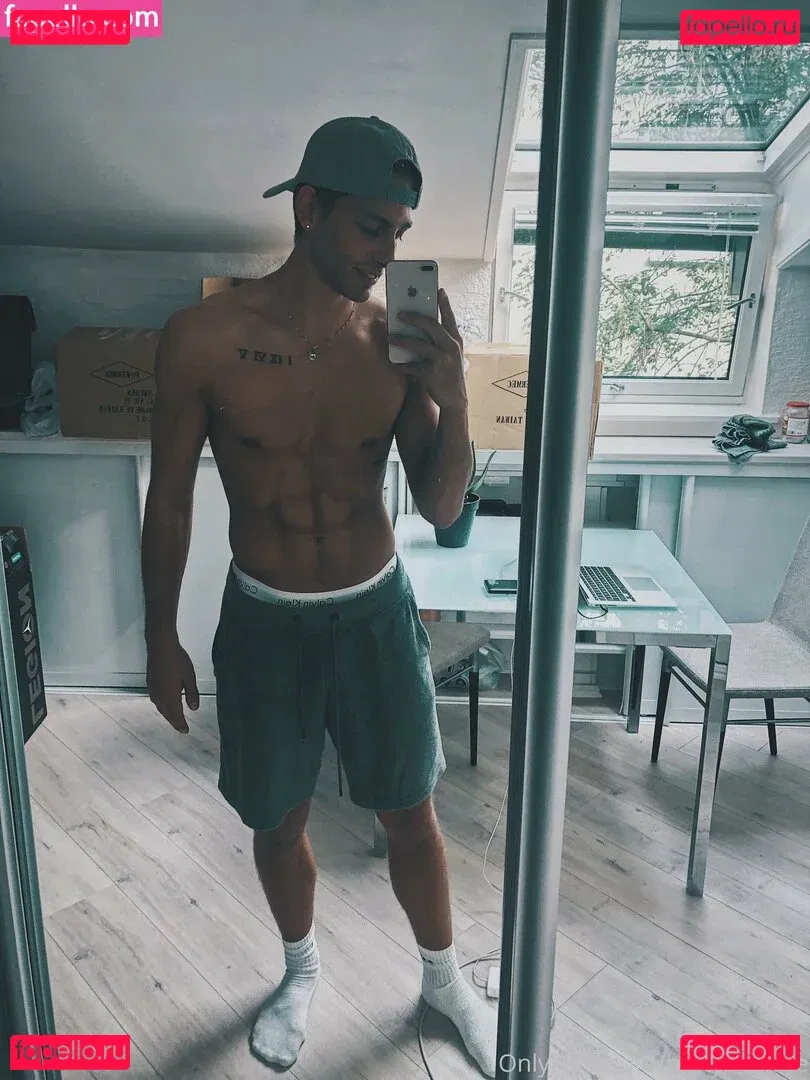 battyboyfree Onlyfans Photo Gallery 