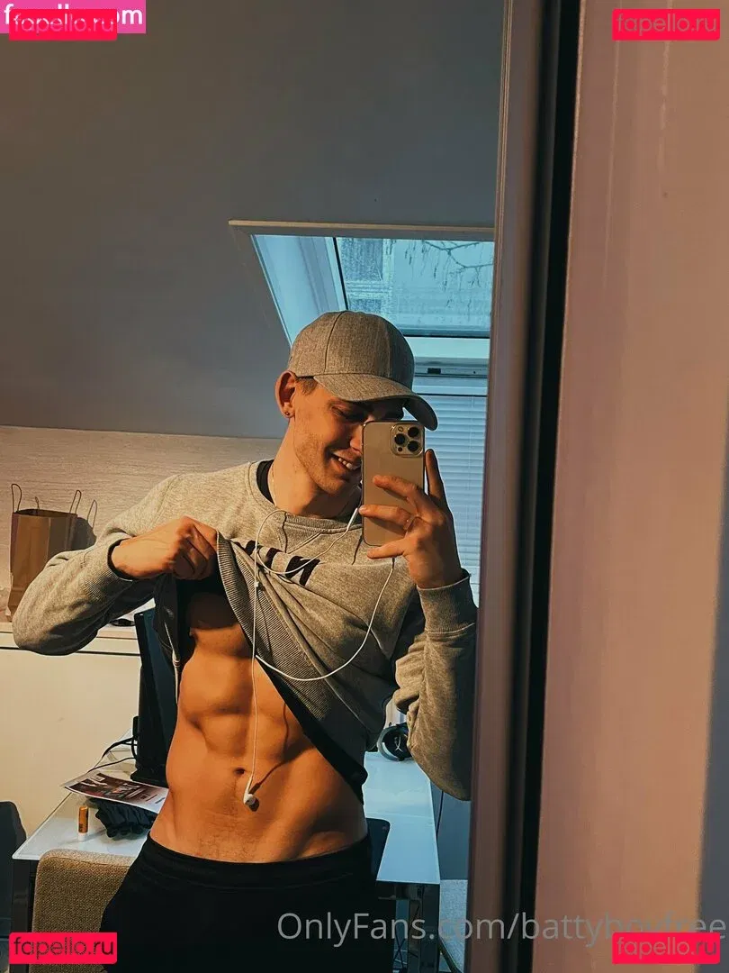 battyboyfree Onlyfans Photo Gallery 